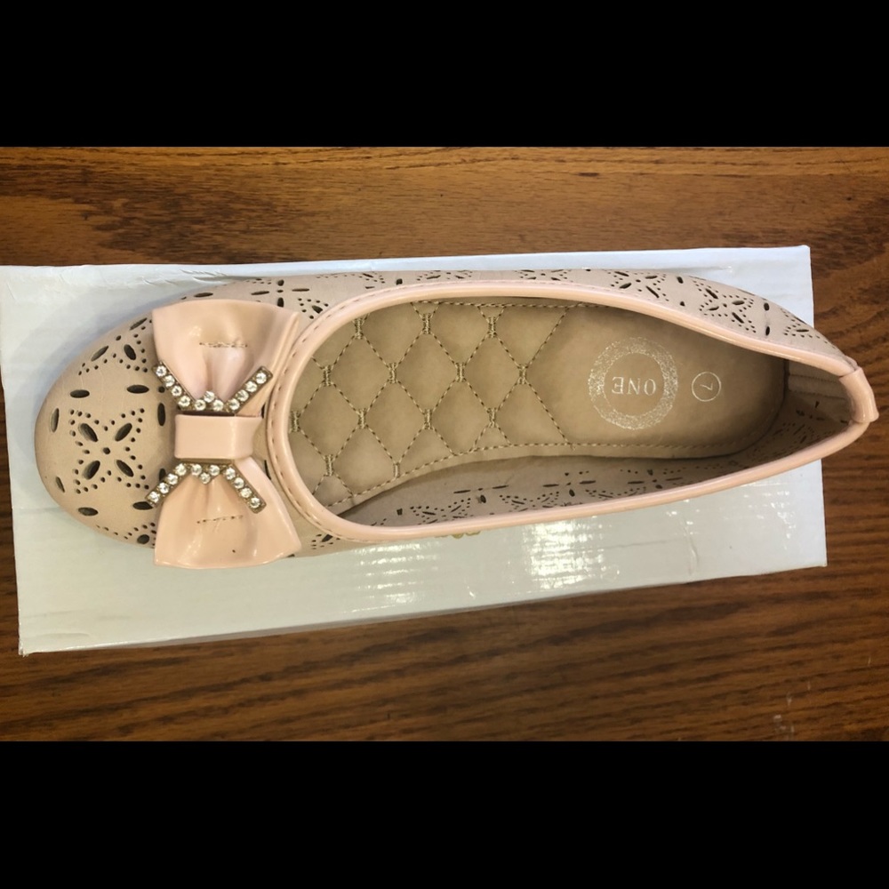 Casual flats